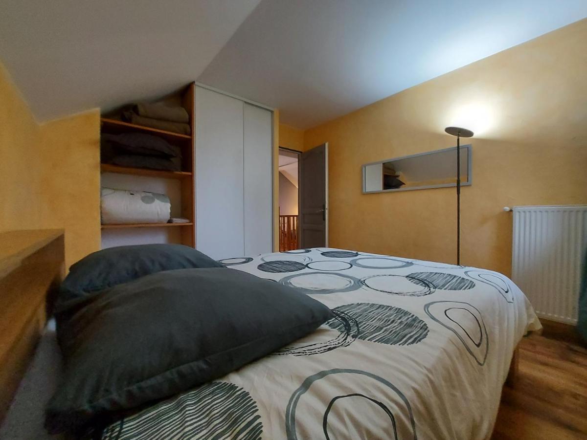 Entre Lac Et Montagne, Chaleureuse Maison 3 Pieces Avec Tres Belle Vue Lac D'Annecy. Terrasse, Jardin, Parking, Cheminee, Barbecue …. Сен-Жорьо Экстерьер фото